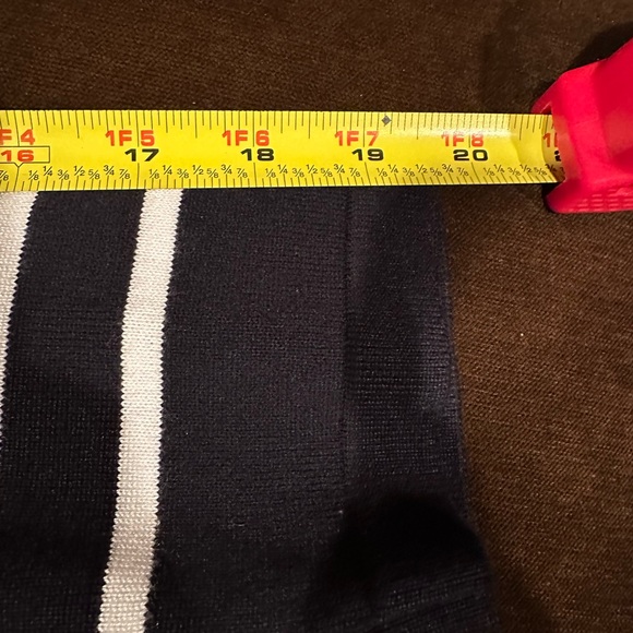 Grace Black & White Stripes Long Sleeves Perfect Fit Sweater SZ M In Good Cond - Picture 12 of 12